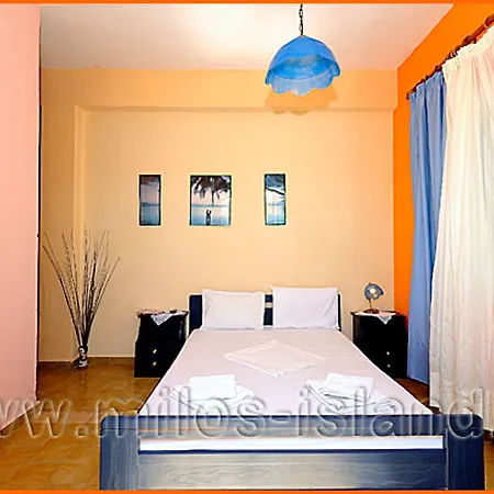 Christina מלון דירות