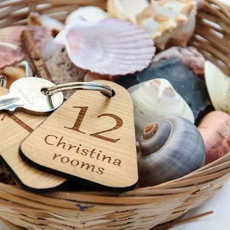 Christina מלון דירות אדאמאס