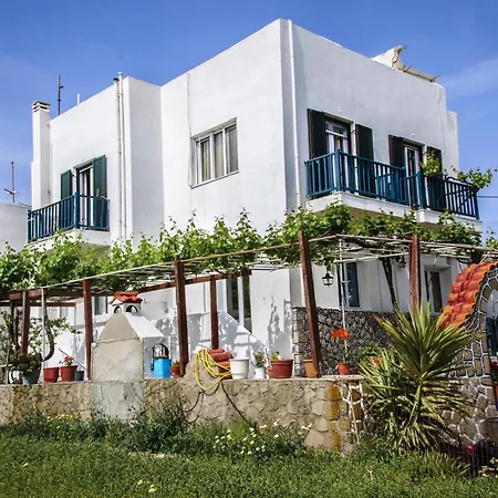 Christina אדאמאס