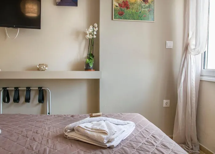 מלון דירות Christina