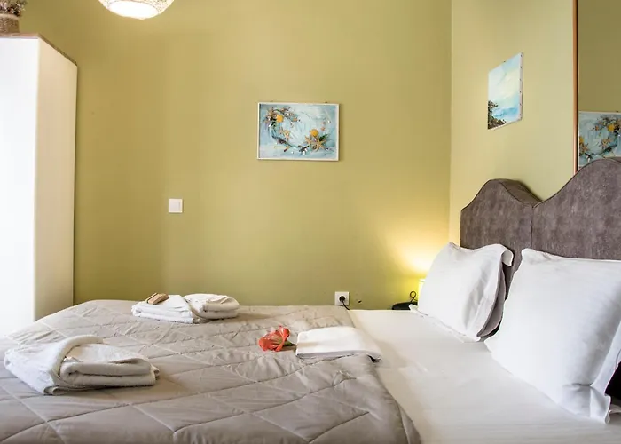 Christina 4* אדאמאס