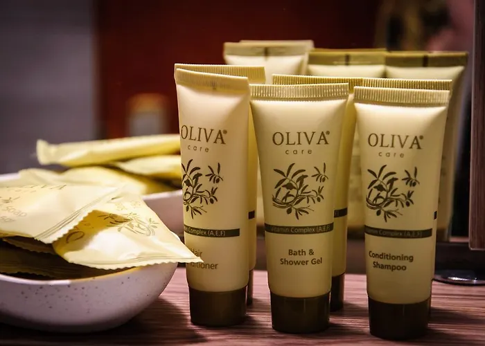 מלון דירות Christina 4*