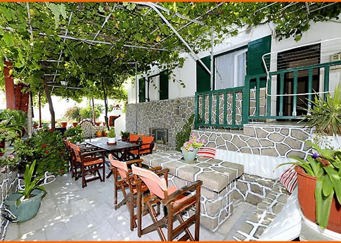 Christina Adamantas (Milos)