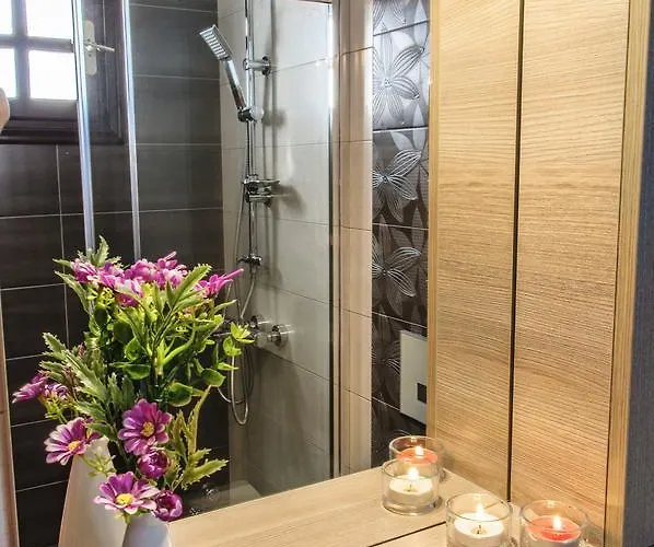 מלון דירות Christina