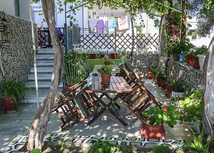 מלון דירות Christina אדאמאס