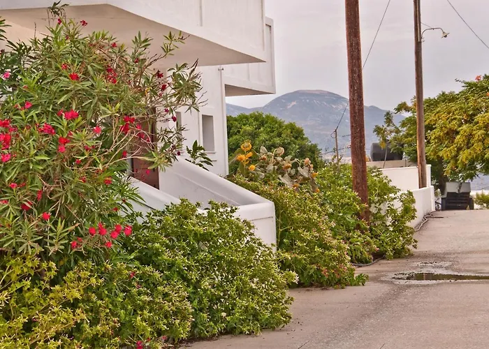 Christina מלון דירות