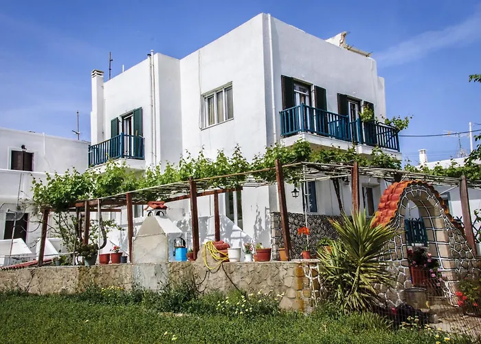 Christina אדאמאס