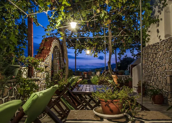 Christina 4* אדאמאס