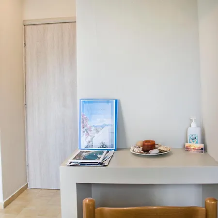 Christina Apartmanhotel 2*